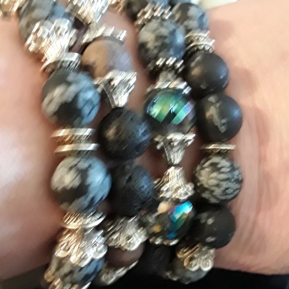 bracelets - Picture 2 of 3